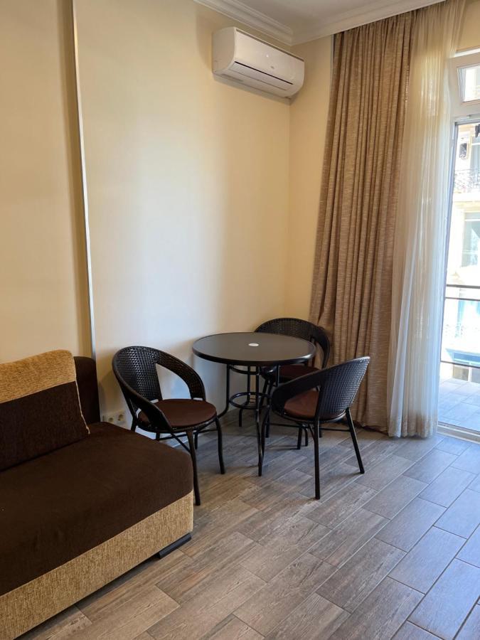 Apartments Kristo Μπατούμι Εξωτερικό φωτογραφία
